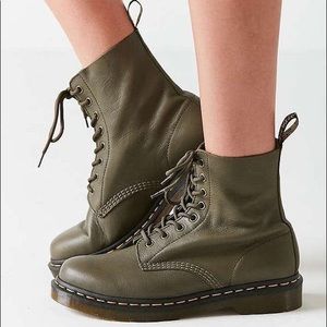 Doc Martin’s Pascal Virginia 8- Eye Combat Boot